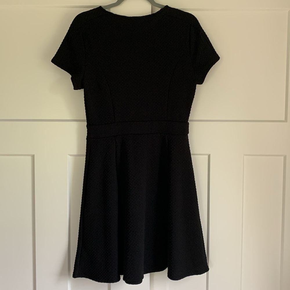 {Elle} NEW Elegant Black Dress - Picture 4 of 4